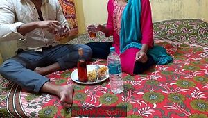 इंडियन एवर सबसे अच्छा दर्द भरा कठिन सेक्स और चुदाई और शराब पीना, साफ हिंदी आवाज में